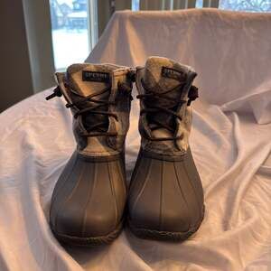 Sperry Saltwater Women's Gray and Black Plaid Wool Zip Duck Boots